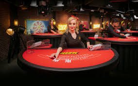 Responsive apk 10 mobile screen showing sports and casino-style entertainment access